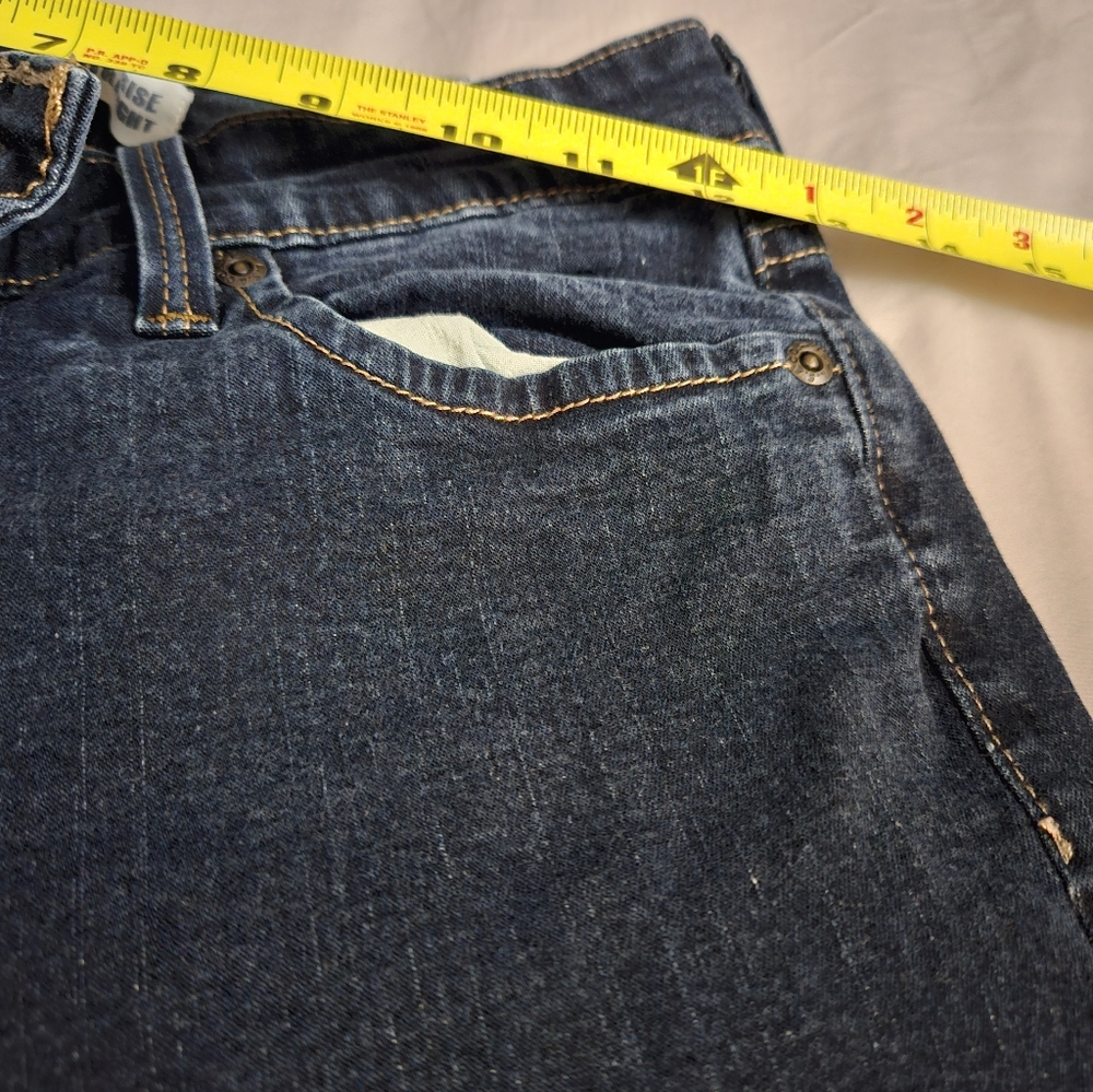 Levi's Mid Rise Straight - Picture 4 of 9